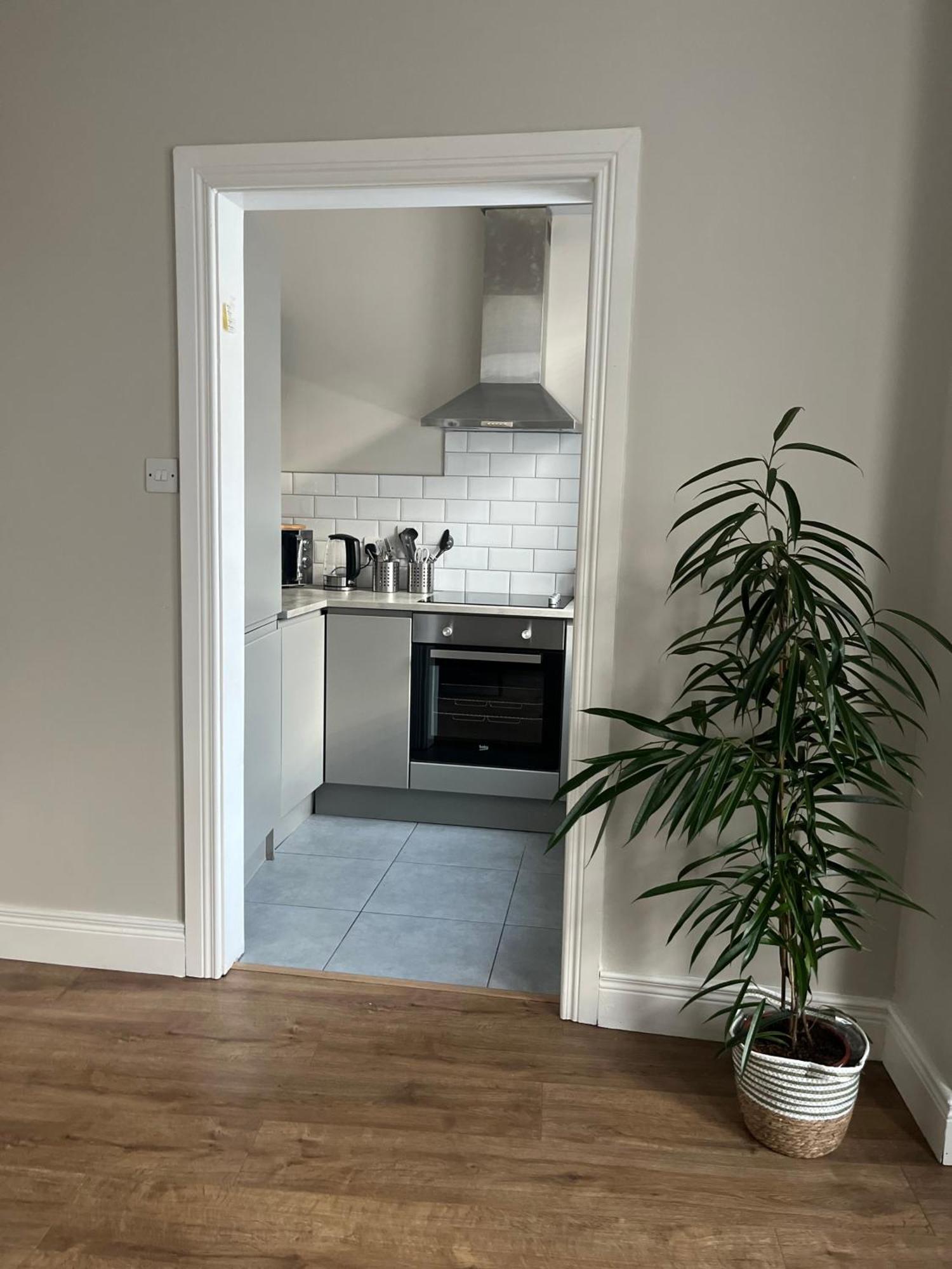Apartment Fitzroy Avenue Accommodate Up To 5guests